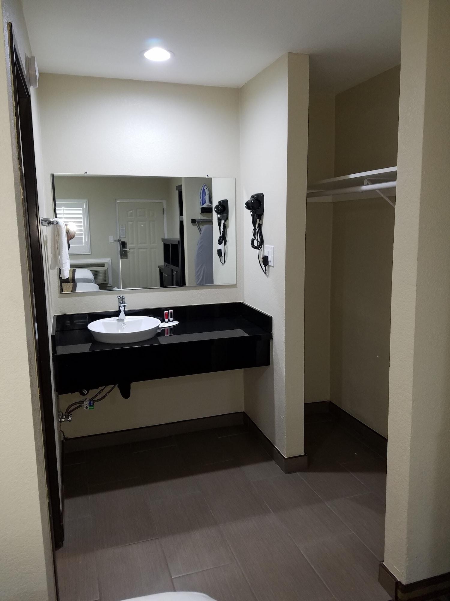 Days Inn By Wyndham El Centro Exterior photo